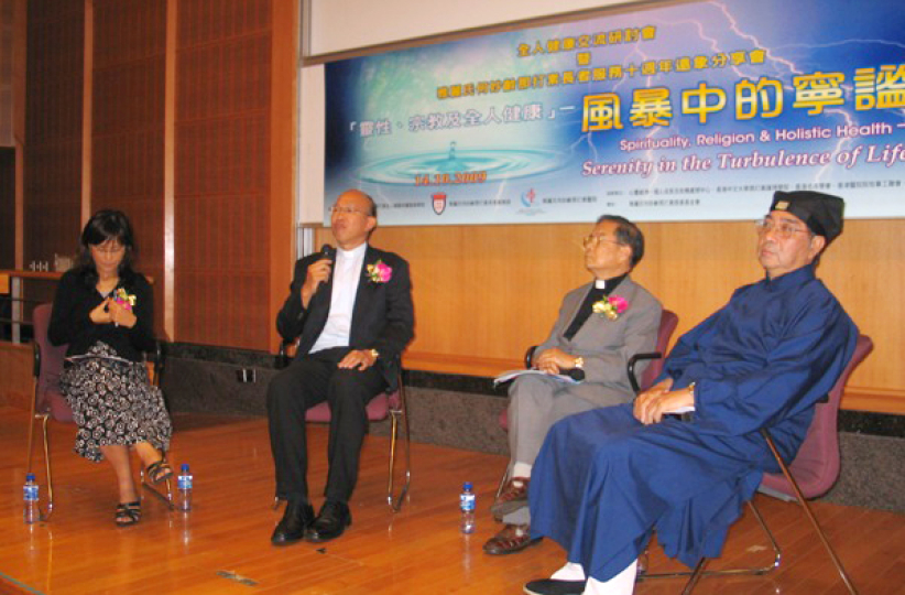 牧師神父講故事 道出風暴中得寧謐的秘訣