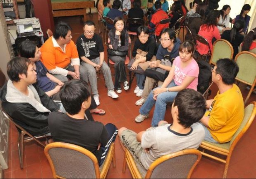 「新生園」戒毒青年與青年人互勉 堅強意志抗毒誘