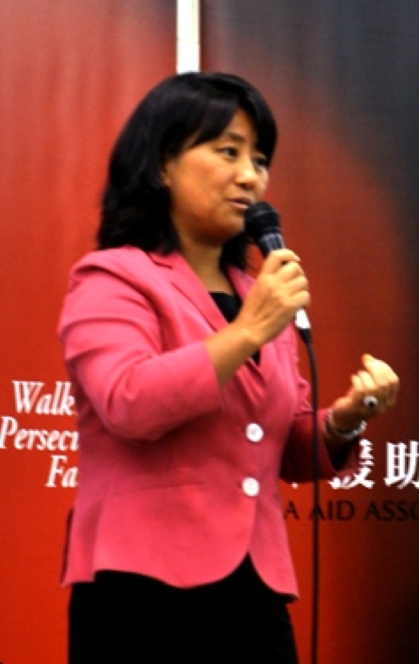 柴玲姊妹分享信主後三件奇蹟 感謝神保守