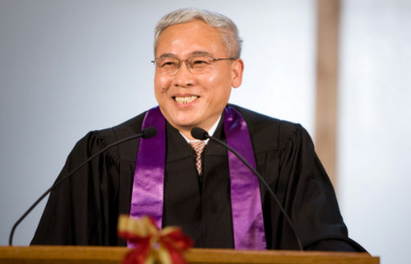 遠志明正式受按立牧職 「代表了這一代的傳道人的托付」