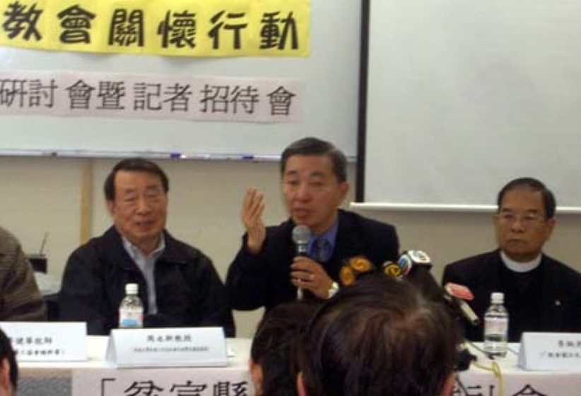 關懷貧窮家庭、官商民有責