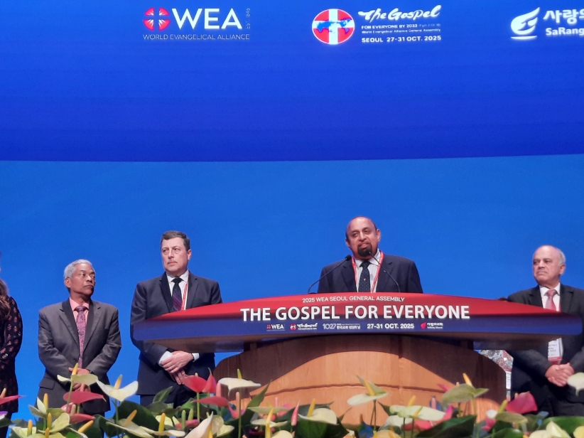 新任主席戈弗雷·約加拉賈(Godfrey Yogaraja)就職