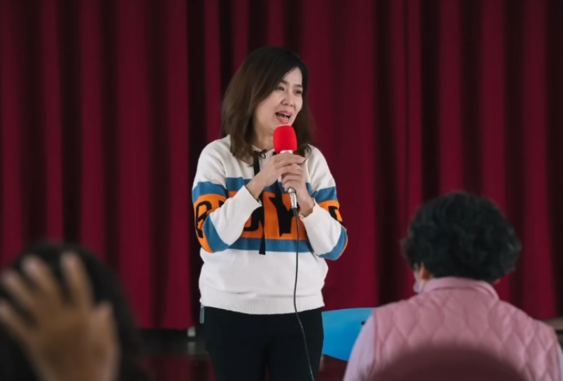 坎坷童年黑道追債 謝詠琳走出憂鬱照亮長者囚友