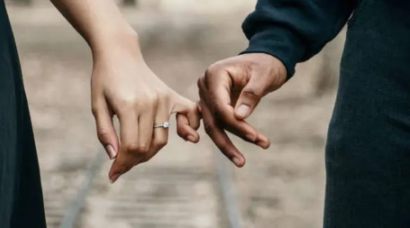 管浩鳴倡「契約伴侶」不涉婚姻即可?基督教團體反駁：只屬他個人看法