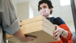 五一勞動節 工委會關注食物送遞員權益