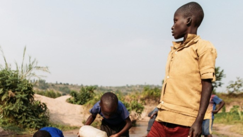 教會開設咖啡館 為海外社區提供清潔水