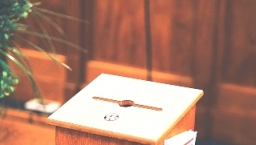 調查:哪宗派信徒最守什一奉獻?