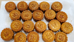 飲食業福音團契聯同多間堂會 中秋節製作月餅送基層