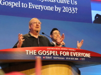 華理克牧師在WEA大會首日挑戰牧者:像耶穌一樣教導、禱告、醫治